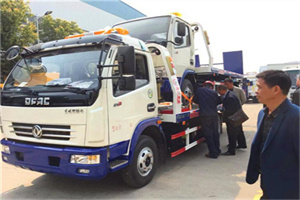 赣县汽车道路救援拖车价格